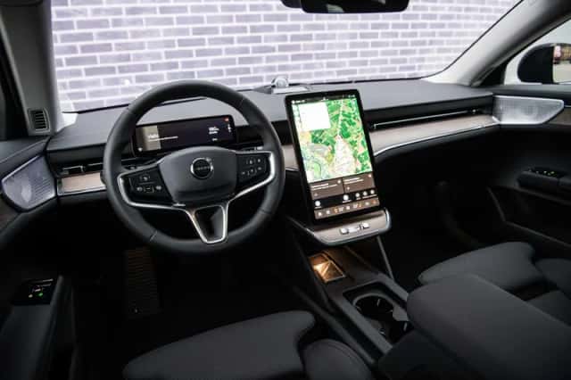 Volvo ES90 (2026) thumbnail 12