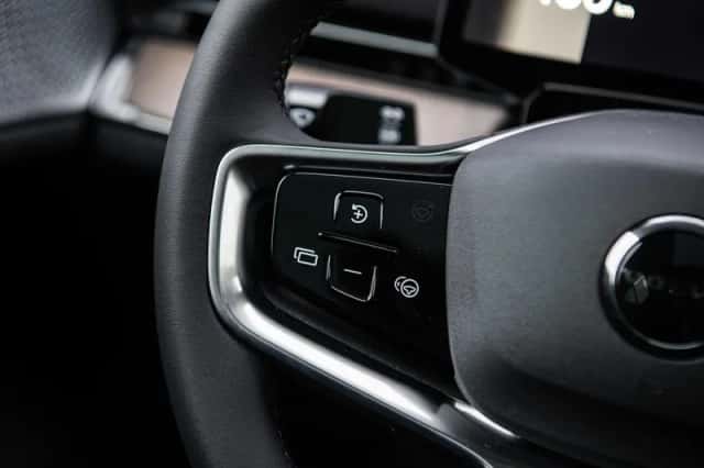 Volvo ES90 (2026) thumbnail 25