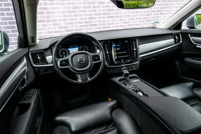 Volvo V90 (2019) thumbnail 11