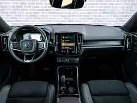 Volvo XC40 thumbnail 5
