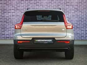 Volvo XC40 thumbnail 10
