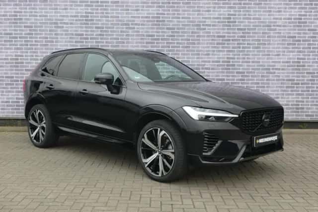 Volvo XC60 (2022) thumbnail 3
