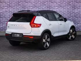 Volvo EX40 thumbnail 17
