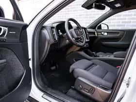 Volvo EX40 thumbnail 18