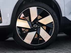 Volvo EX40 thumbnail 32