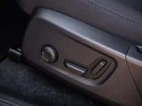 Volvo EX40 thumbnail 8