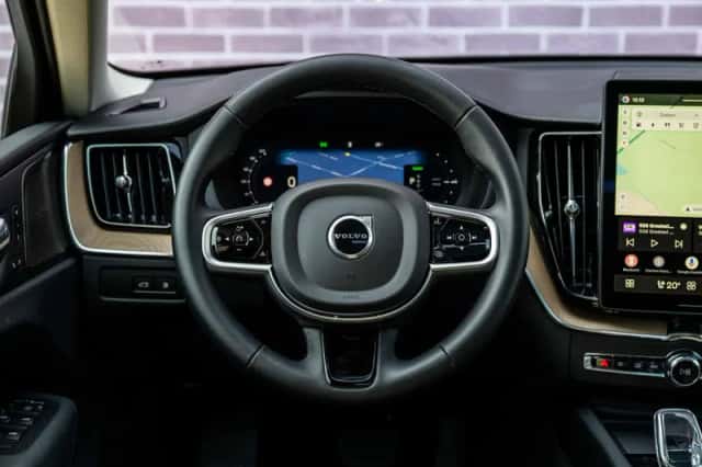 Volvo XC60 (2026) thumbnail 3