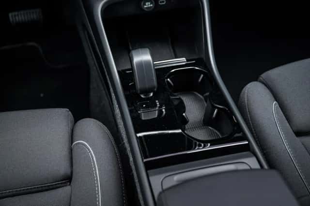 Volvo XC40 (2023) thumbnail 14
