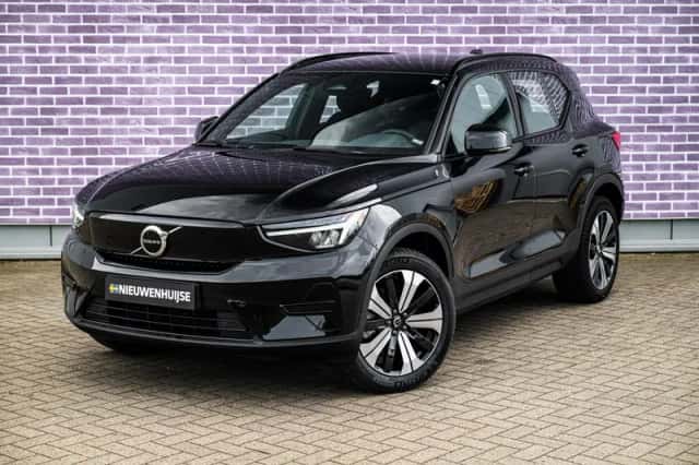 Volvo XC40 (2023) thumbnail 16