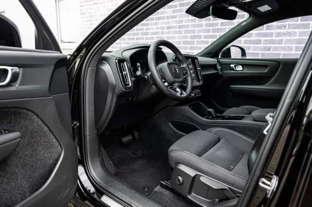 Volvo XC40 (2023) thumbnail 18