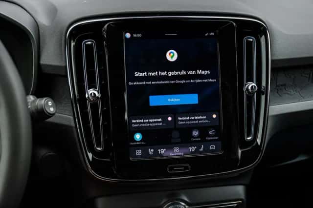 Volvo XC40 (2023) thumbnail 20