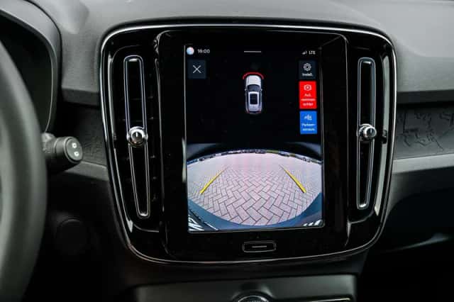 Volvo XC40 (2023) thumbnail 22