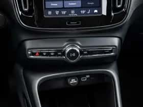 Volvo XC40 thumbnail 24