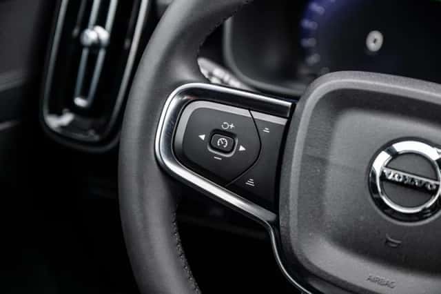 Volvo XC40 (2023) thumbnail 26