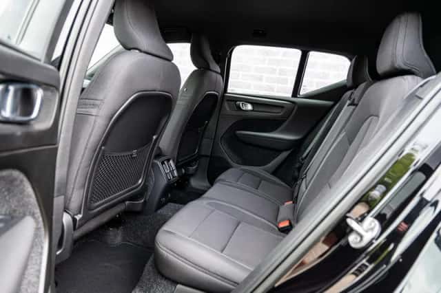 Volvo XC40 (2023) thumbnail 9