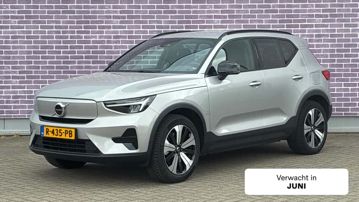 Volvo XC40 (2022) — foto 1