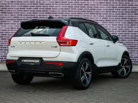 Volvo XC40 thumbnail 4