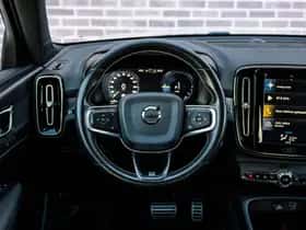 Volvo XC40 thumbnail 5