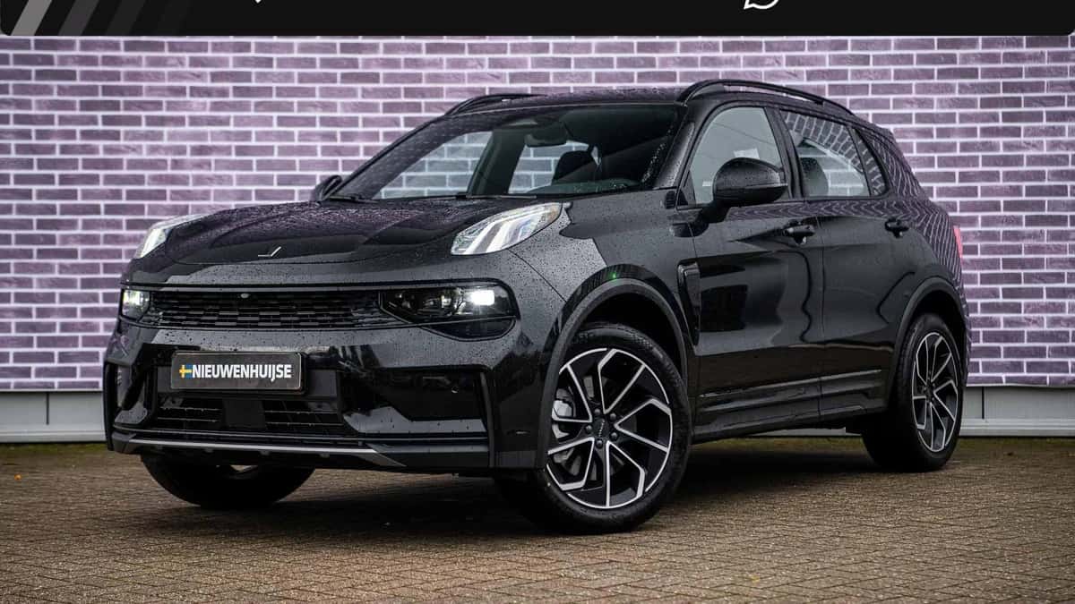 Lynk & Co 01 — foto 1