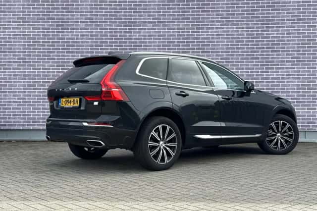 Volvo XC60 (2020) thumbnail 3
