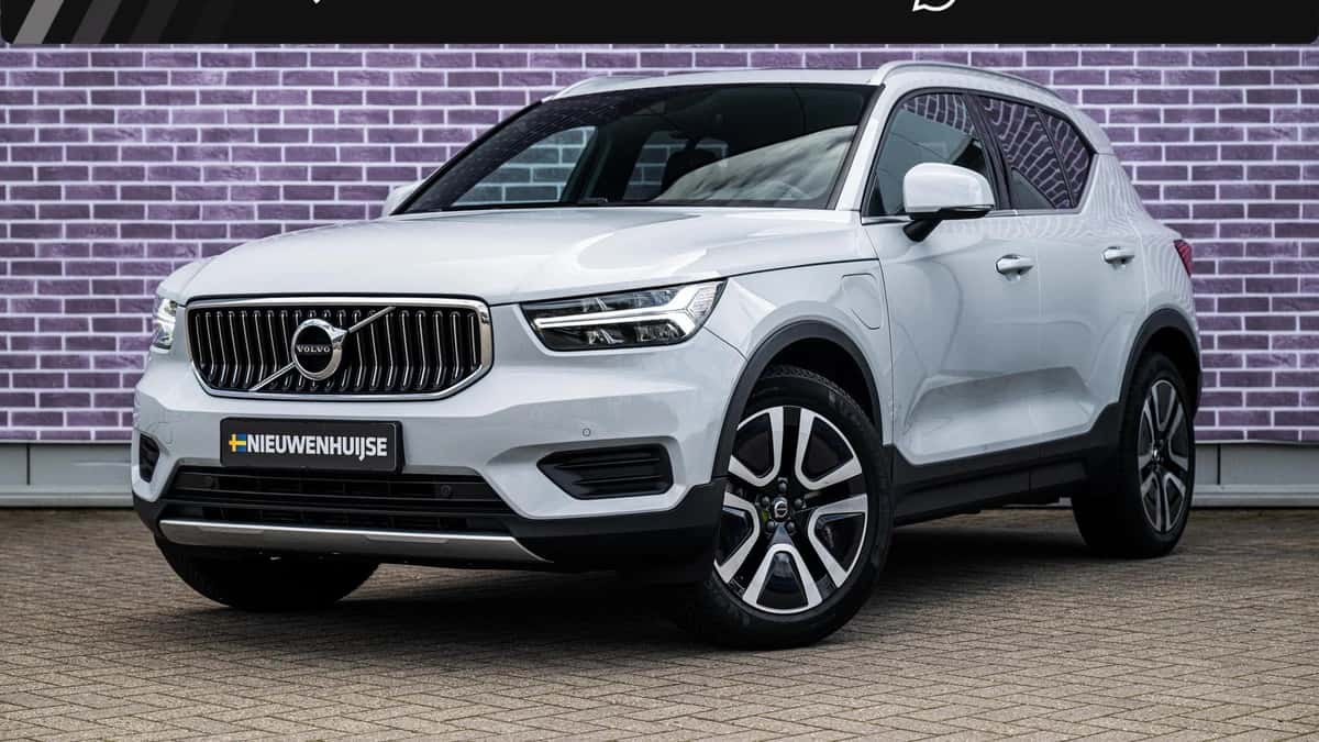 Volvo XC40 — foto 1