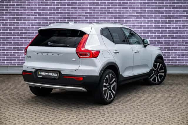 Volvo XC40 (2021) thumbnail 17
