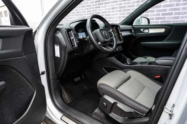 Volvo XC40 (2021) thumbnail 18