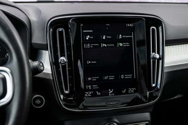 Volvo XC40 (2021) thumbnail 20