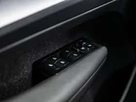 Volvo XC40 thumbnail 24