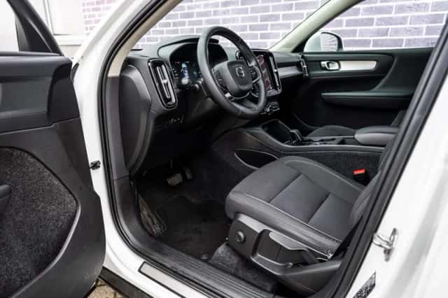Volvo XC40 (2021) thumbnail 18