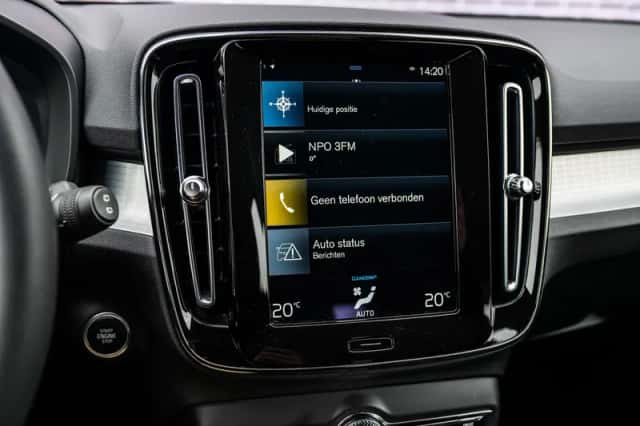 Volvo XC40 (2021) thumbnail 19