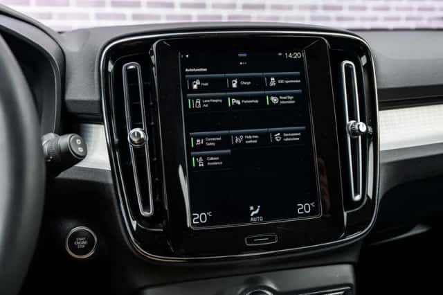 Volvo XC40 (2021) thumbnail 20