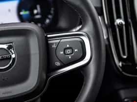 Volvo XC40 thumbnail 25