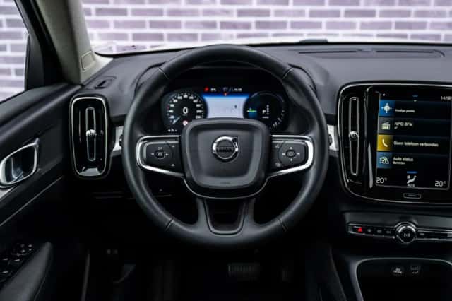 Volvo XC40 (2021) thumbnail 5