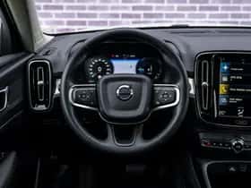 Volvo XC40 thumbnail 5