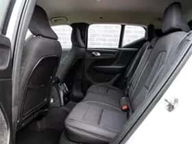 Volvo XC40 thumbnail 9