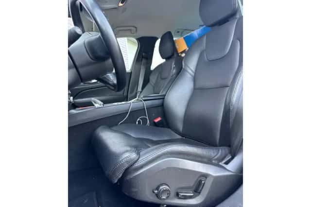Volvo V60 (2021) thumbnail 5