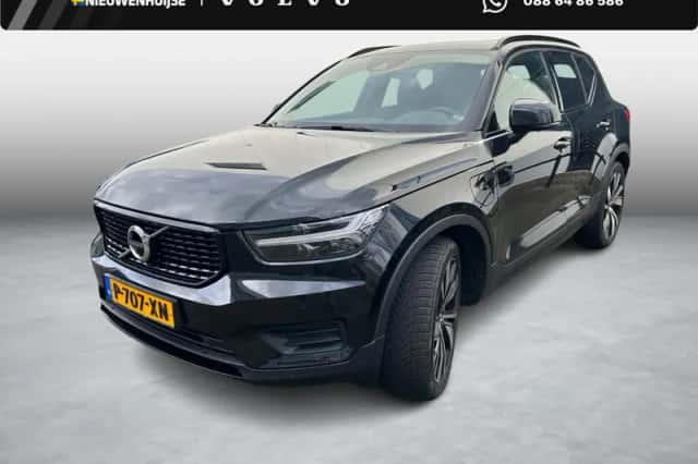 Volvo XC40 (2022) thumbnail 1