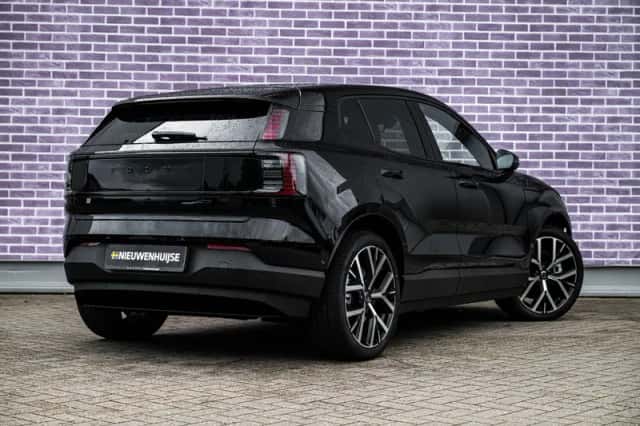 Volvo EX30 (2026) thumbnail 3