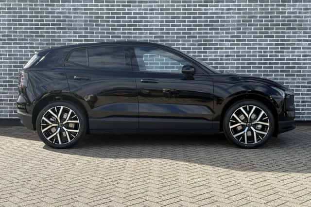 Volvo EX30 (2026) thumbnail 7