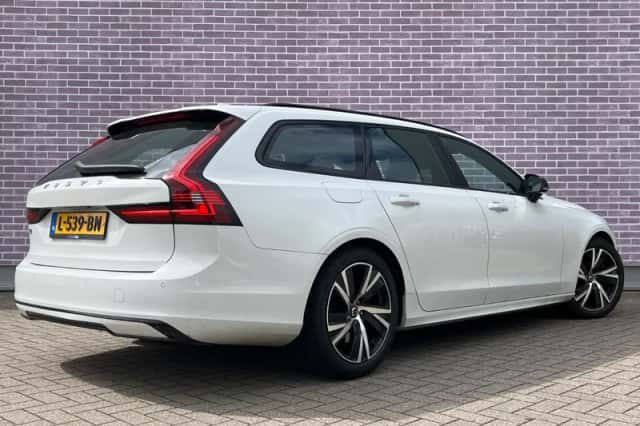 Volvo V90 (2021) thumbnail 4