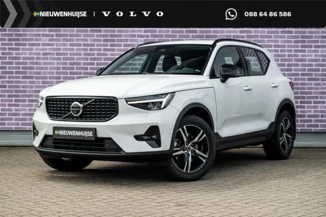 Volvo XC40 (2023) thumbnail 1