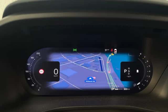 Volvo XC40 (2023) thumbnail 5
