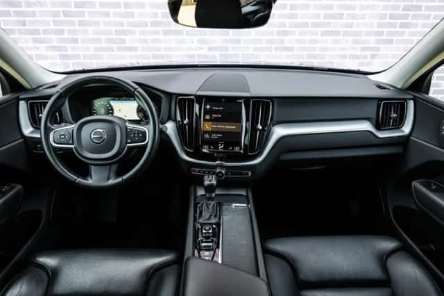 Volvo XC60 (2020) thumbnail 6