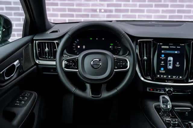 Volvo V60 (2026) thumbnail 3