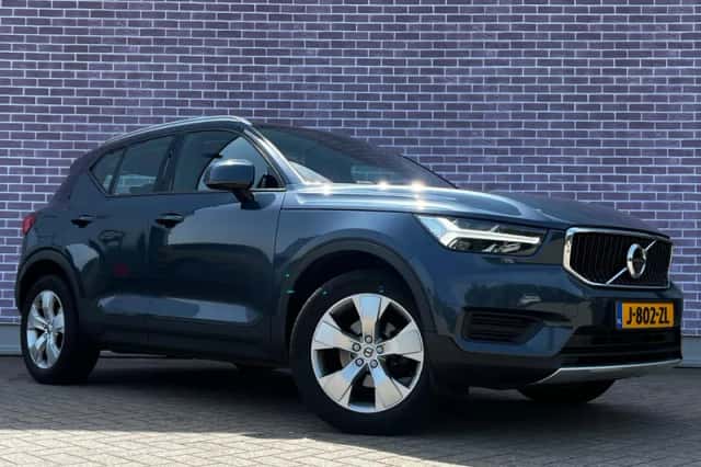 Volvo XC40 (2020) thumbnail 4