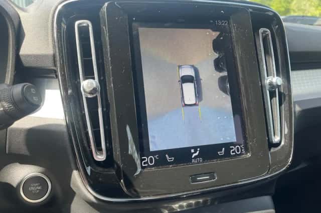 Volvo XC40 (2020) thumbnail 7