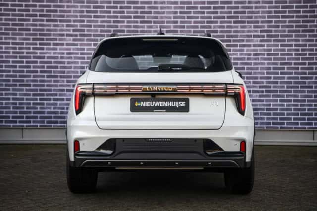 Lynk & Co 01 (2025) thumbnail 11