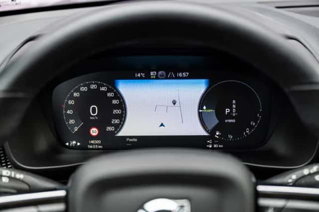 Volvo XC40 (2022) thumbnail 15