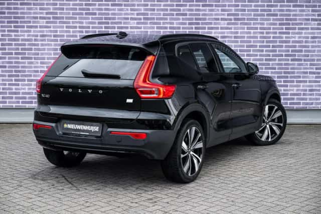 Volvo XC40 (2022) thumbnail 18